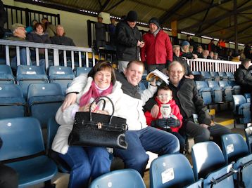 Mattie  & Manx Max took Nanna Jan, Dad Glen and Roy up with the stand for the game.