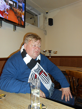 Afterwards at the Imperial, Bulldog Gaz contemplates the Histon Mariners Campaign, surprisingly without any mates.